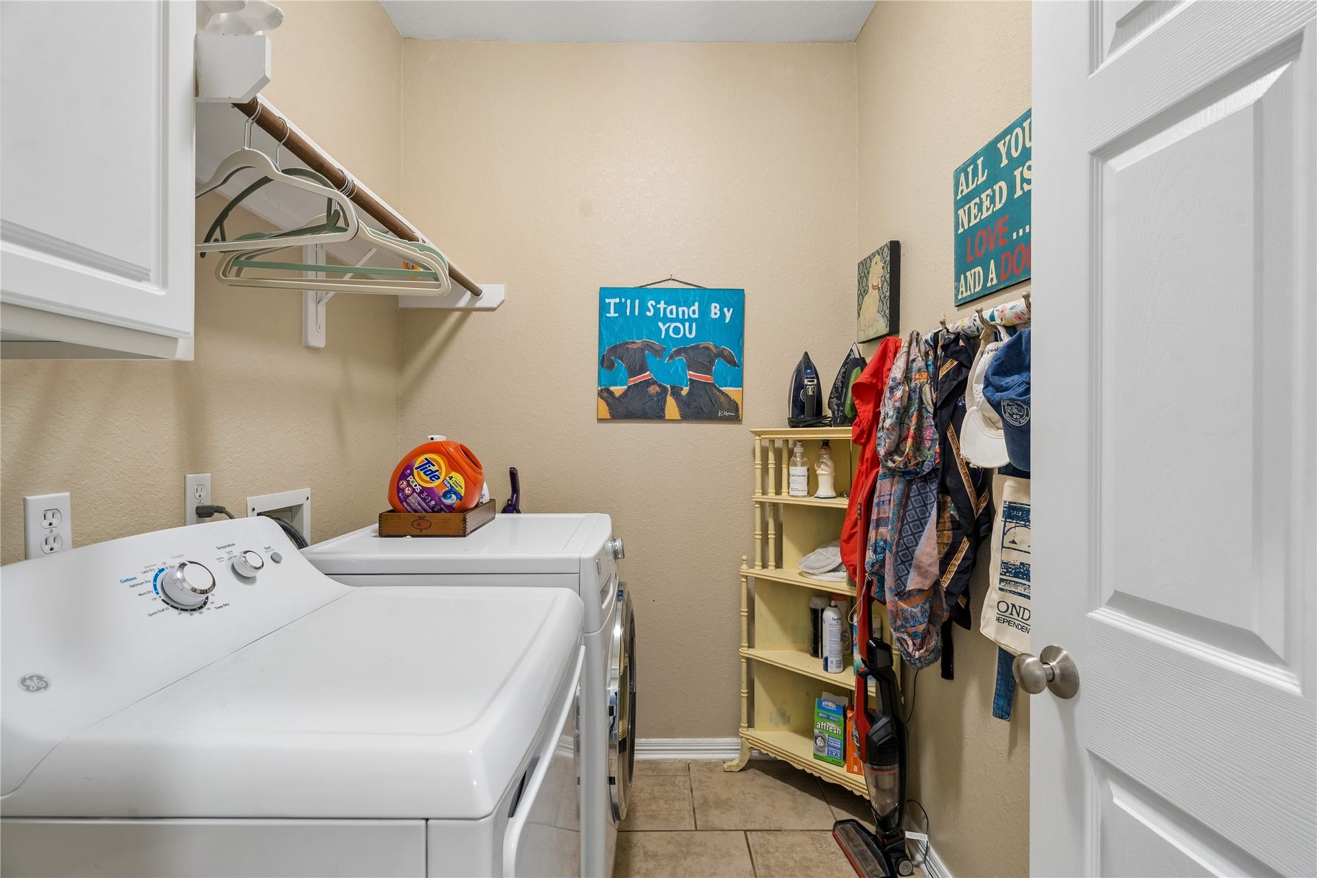 2805 Catalina Shores Drive, Pearland, TX 77584 Utility Room located Downstairs