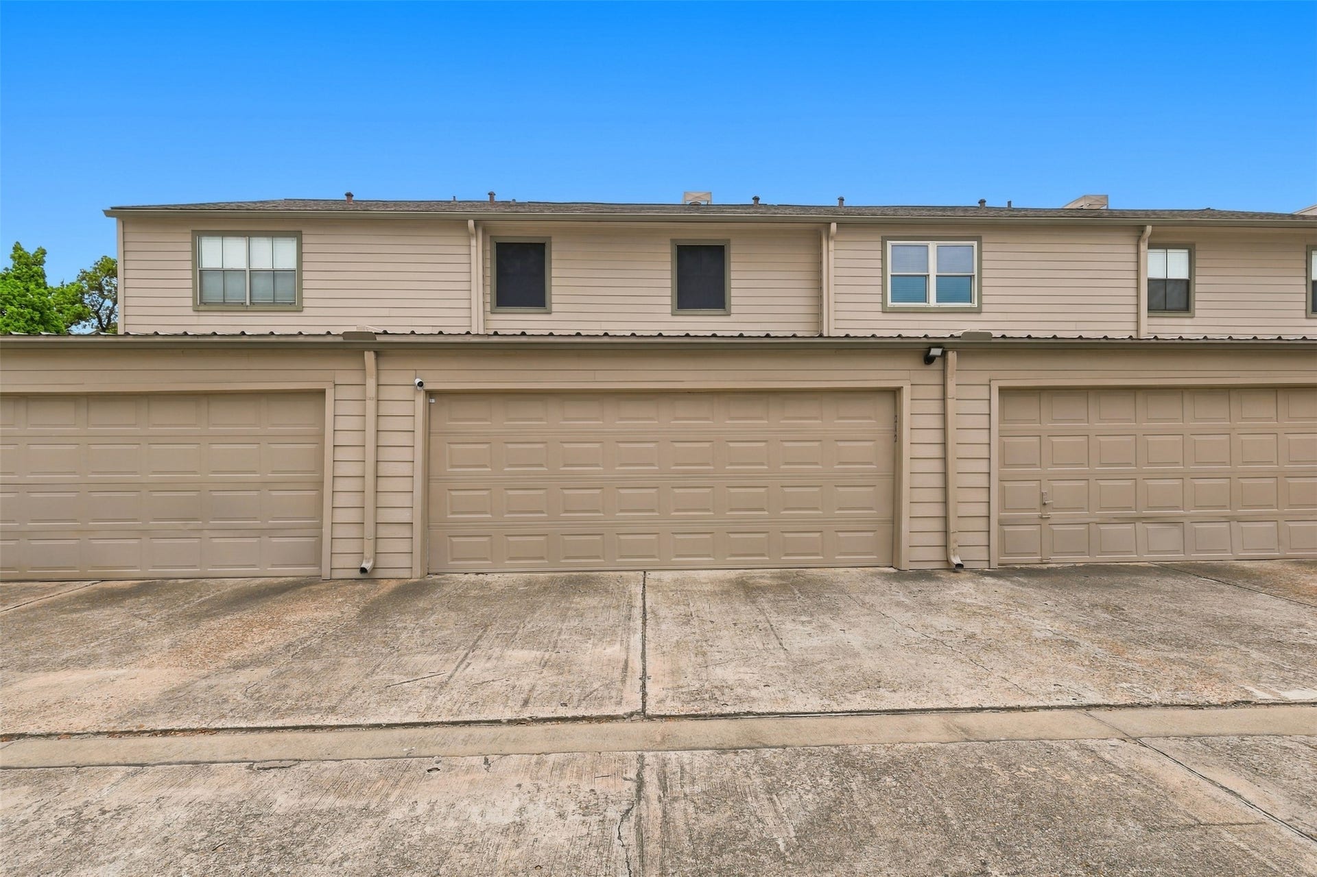 1201 Mcduffie Street, #212, Houston, TX 77019 1201 Mcduffie Street, #212, Houston, TX 77019
