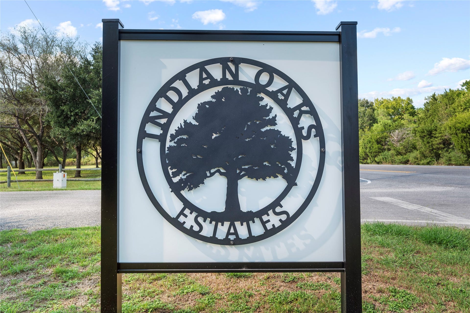 2217 Creek Road, Brookshire, TX 77423 Enjoy country living in this established neighborhood -- one of the last larger lots in a deed restricted community in this neck of the woods.