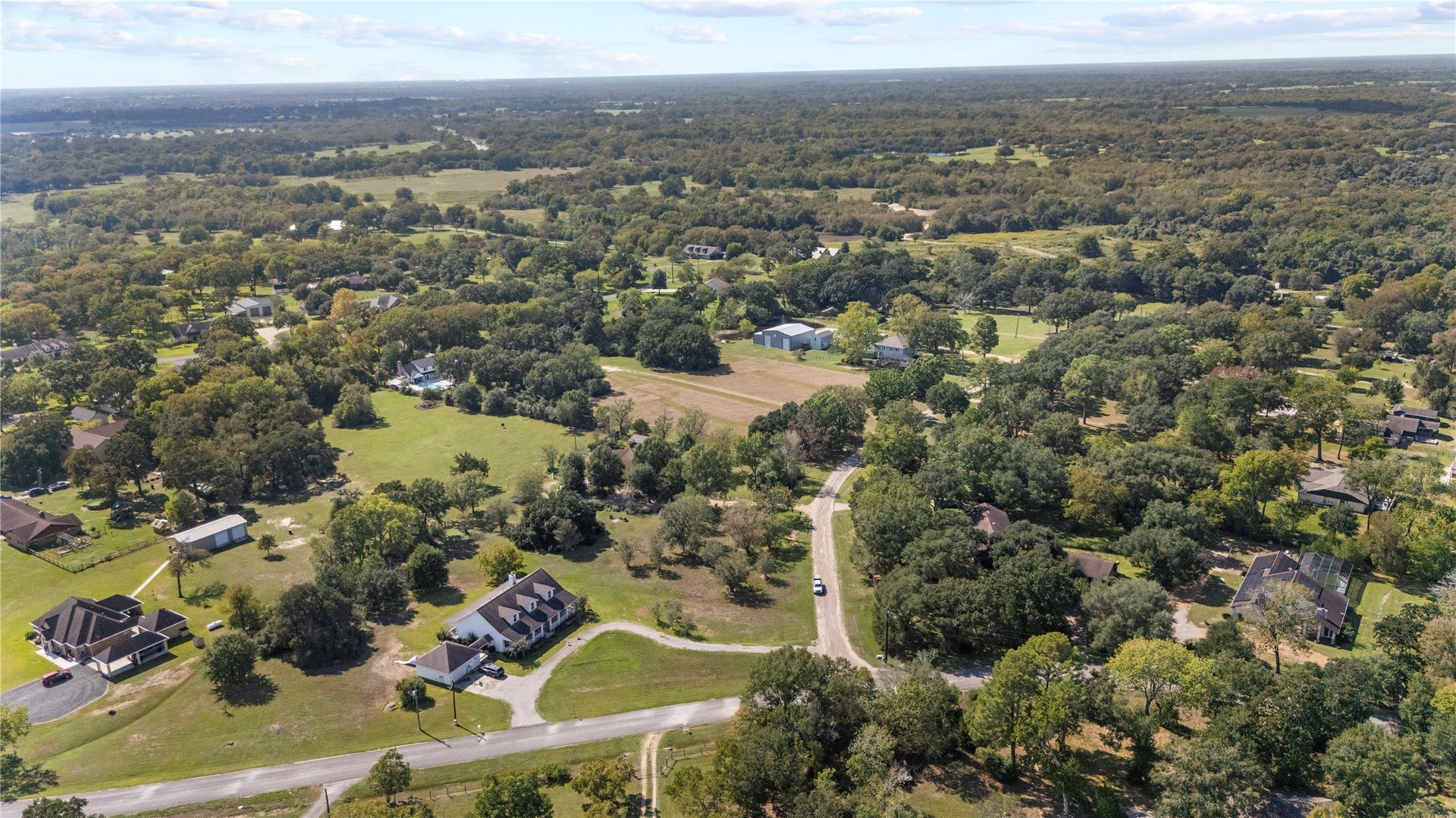 2217 Creek Road, Brookshire, TX 77423 2217 Creek Road, Brookshire, TX 77423