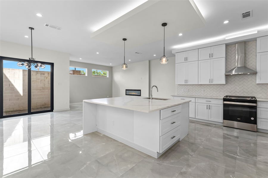 Property photo for 2932 El Fenice Lane, Houston, TX