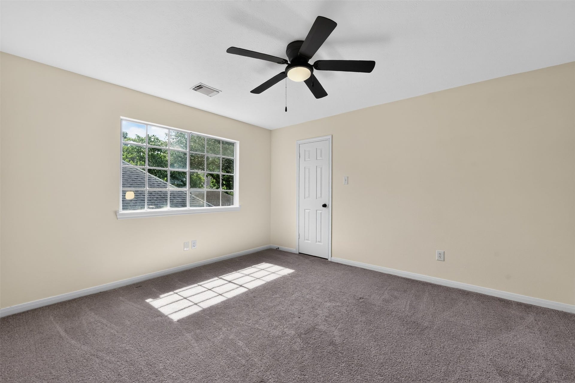 Secondary Bedroom (1)