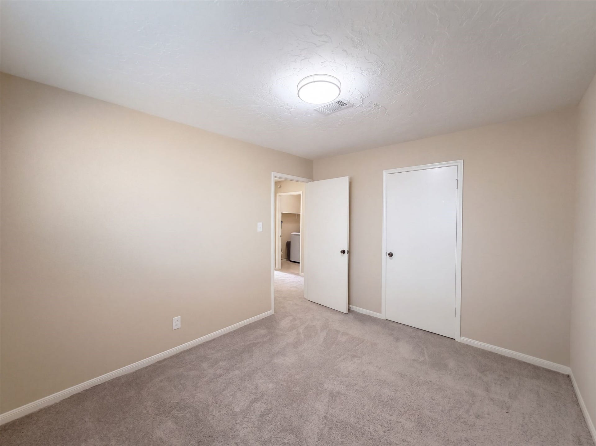 11819 Amblewood Drive, Meadows Place, TX 77477 11819 Amblewood Drive, Meadows Place, TX 77477