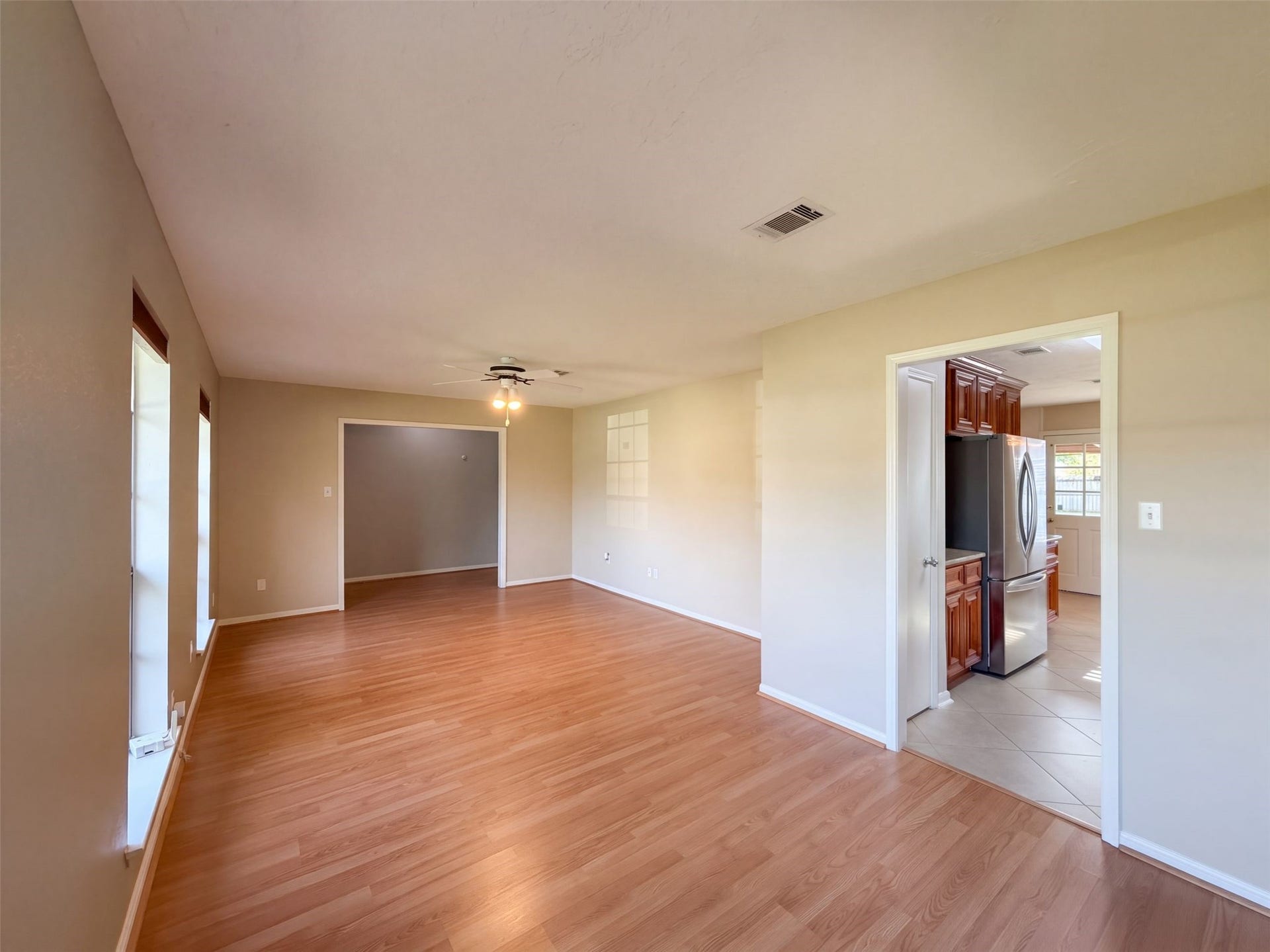 11819 Amblewood Drive, Meadows Place, TX 77477 11819 Amblewood Drive, Meadows Place, TX 77477