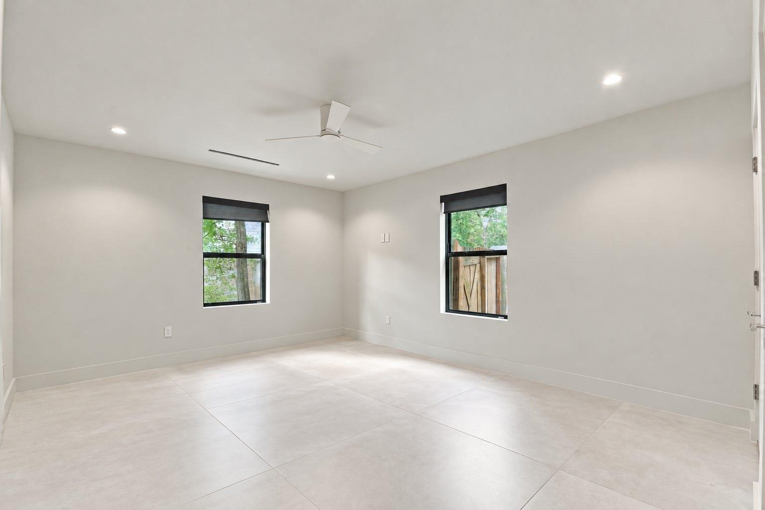 27273 Orth Lane, Oak Ridge North, TX 77385 1st floor large guest bedroom with double closet