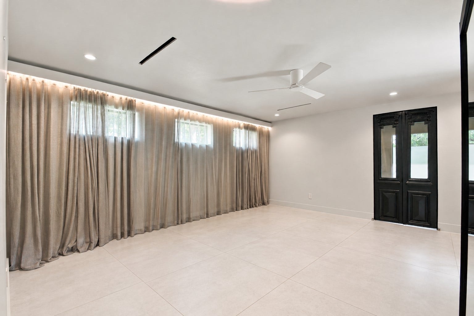 27273 Orth Lane, Oak Ridge North, TX 77385 primary suite