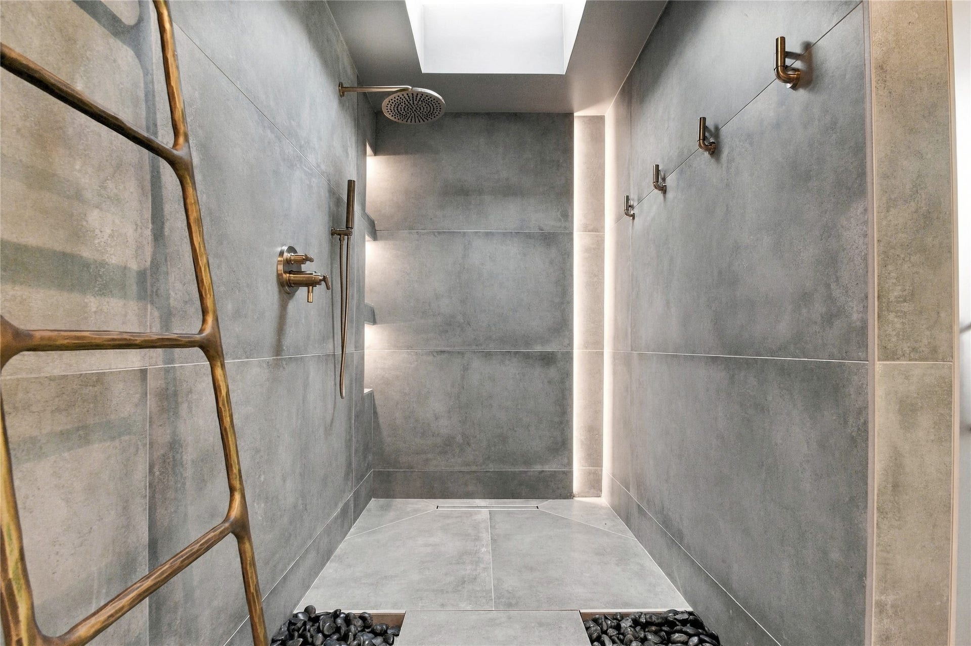 27273 Orth Lane, Oak Ridge North, TX 77385 primary bathroom