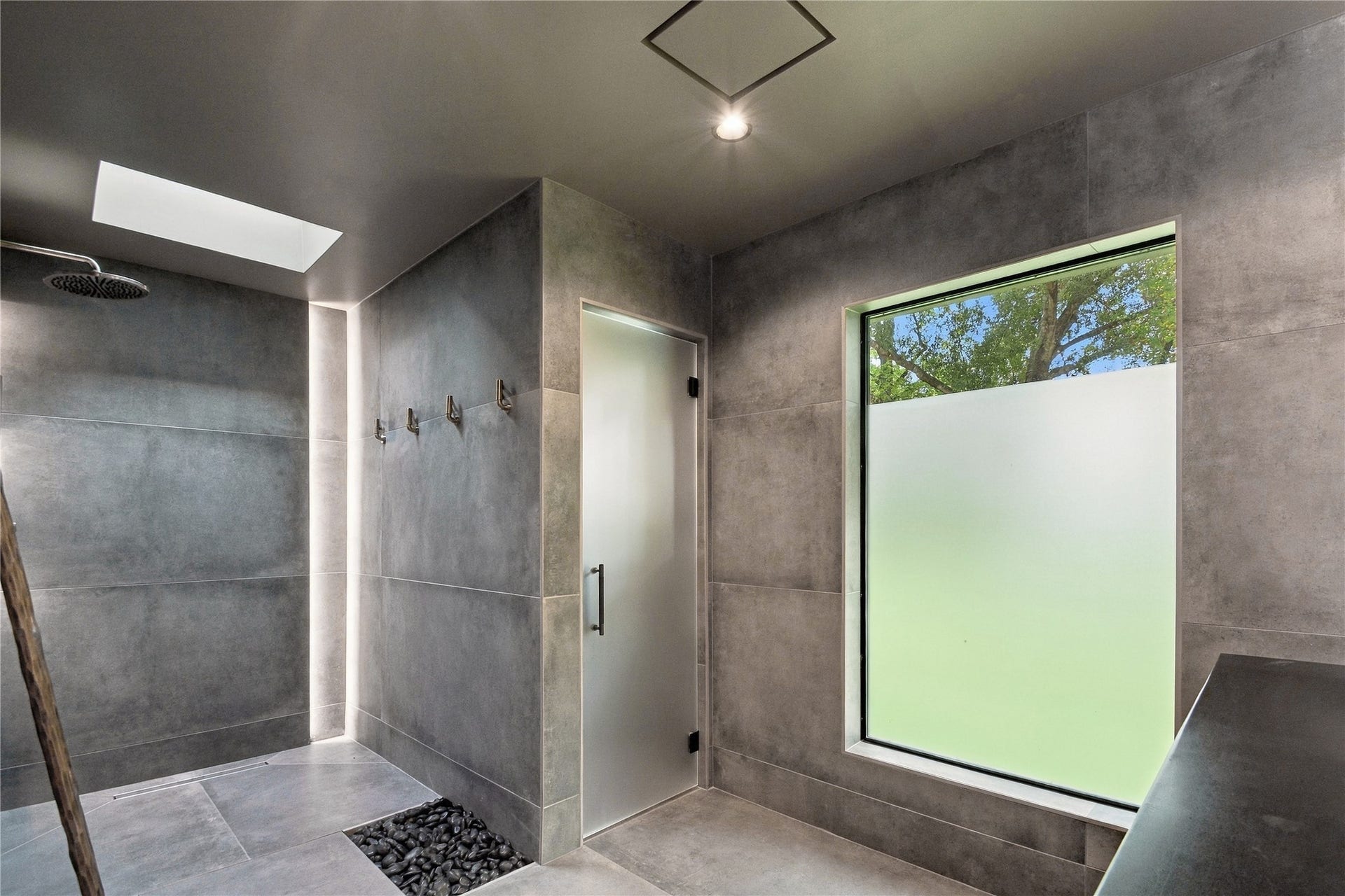 27273 Orth Lane, Oak Ridge North, TX 77385 primary bathroom