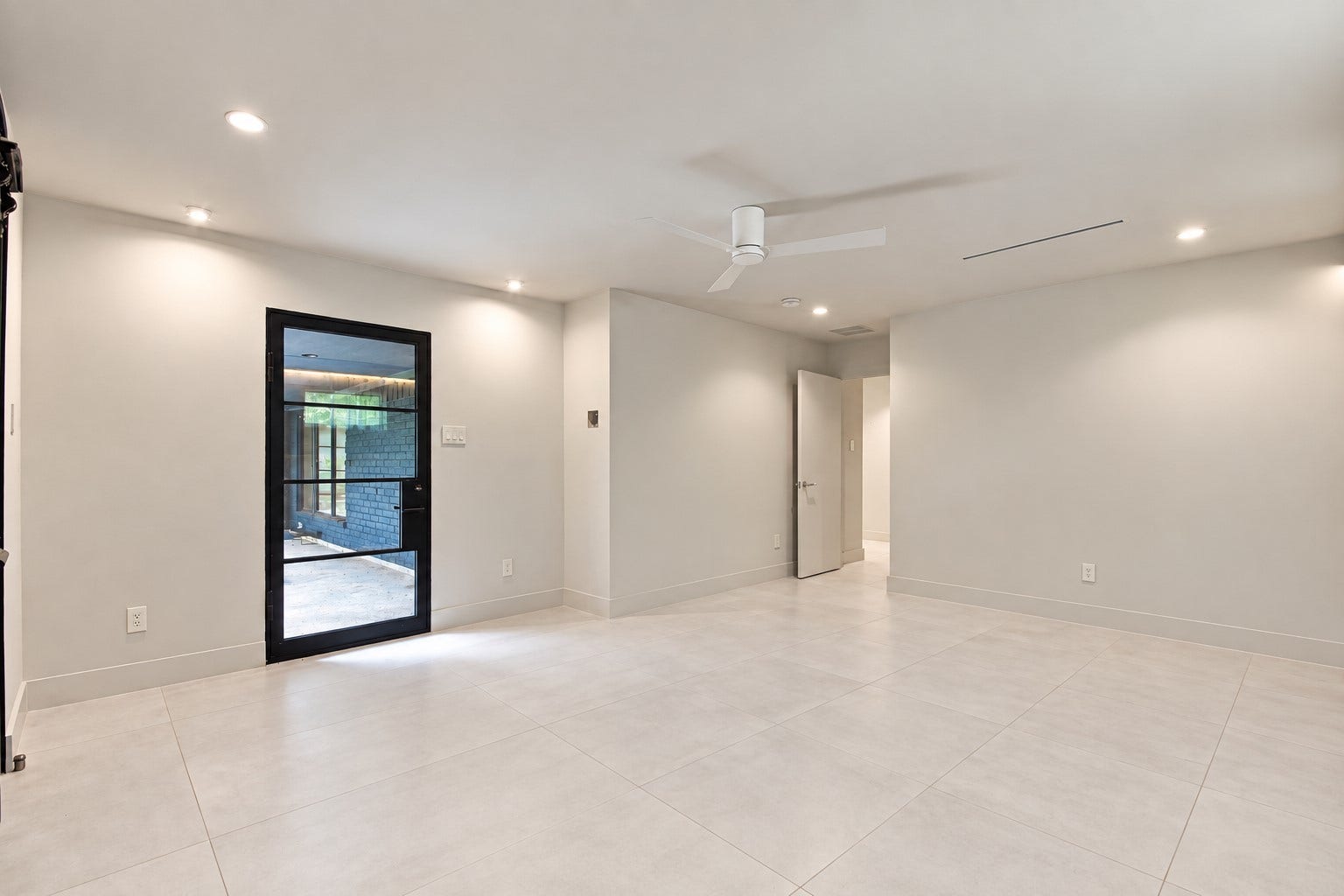 27273 Orth Lane, Oak Ridge North, TX 77385 primary suite