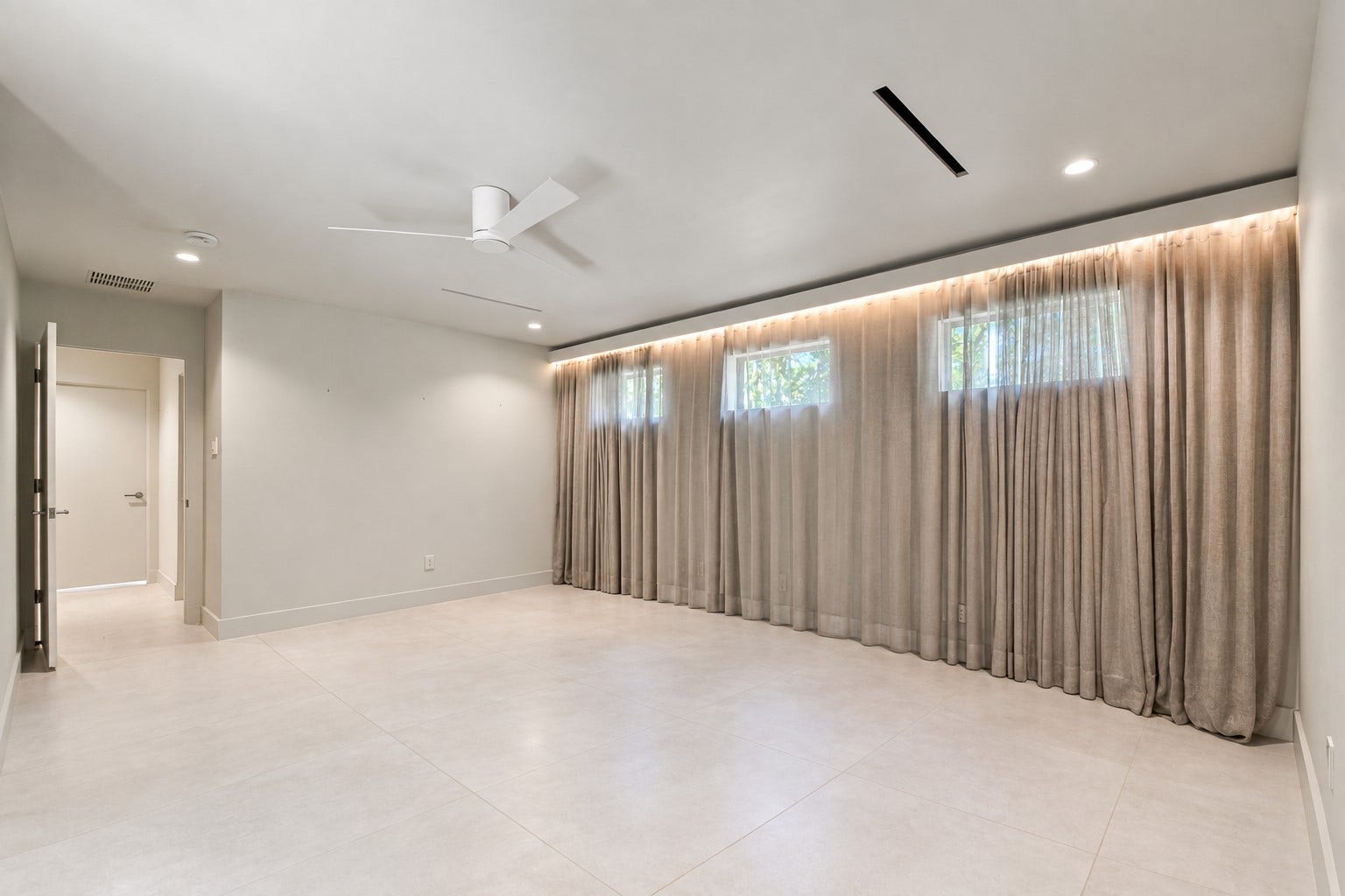 27273 Orth Lane, Oak Ridge North, TX 77385 primary suite