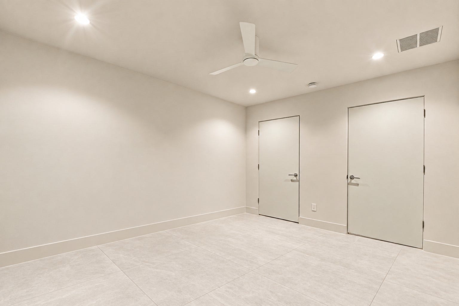27273 Orth Lane, Oak Ridge North, TX 77385 smaller 1st floor guest bedroom