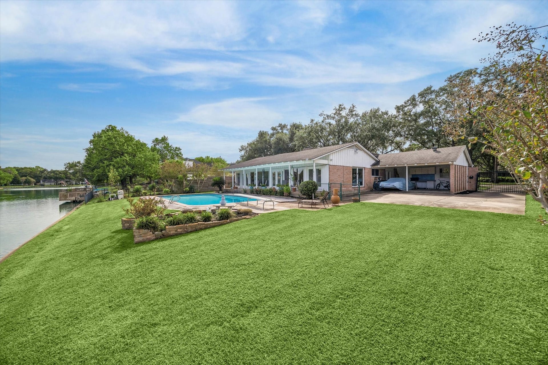 107 Saint Marks, Sugar Land, TX 77478 107 Saint Marks, Sugar Land, TX 77478