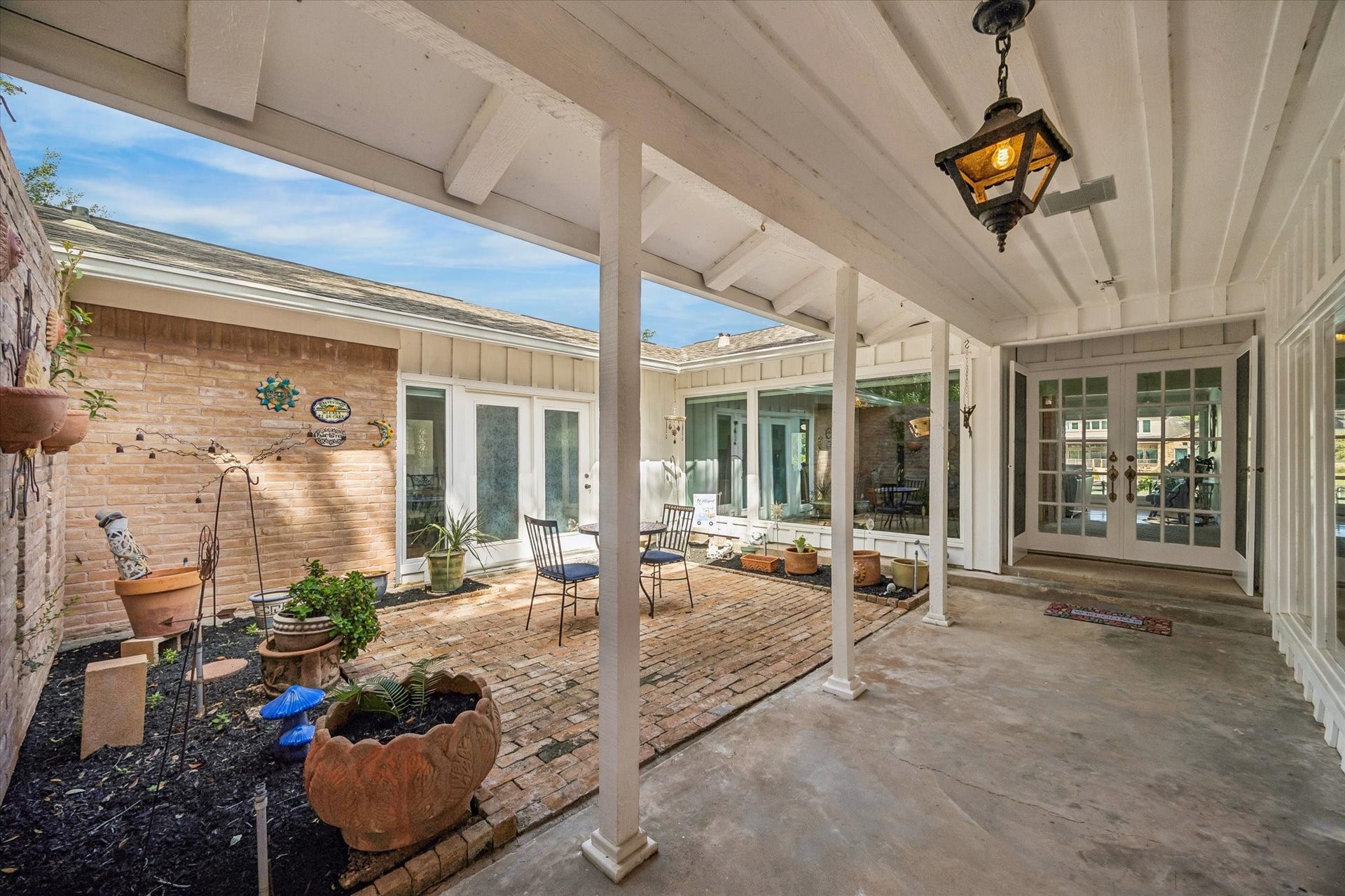 107 Saint Marks, Sugar Land, TX 77478 107 Saint Marks, Sugar Land, TX 77478