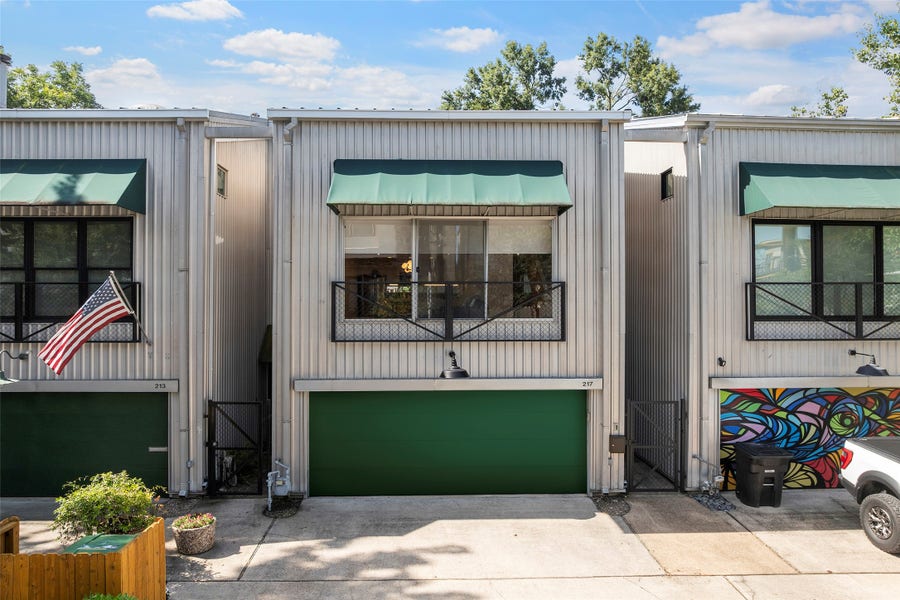 Property photo for 217 W Drew Street, Houston, TX