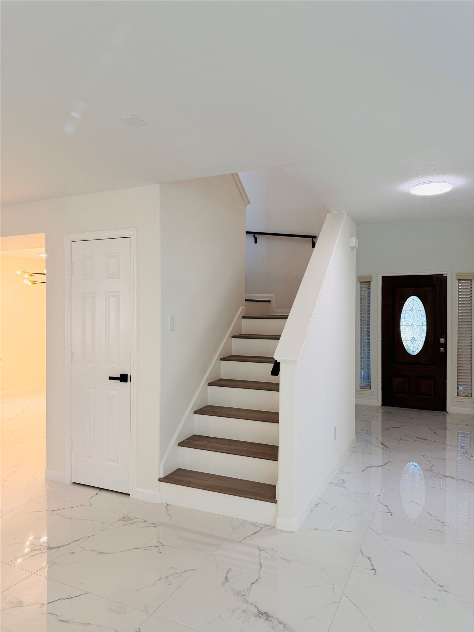 1907 Appleton Drive, Missouri City, TX 77489 Stairway