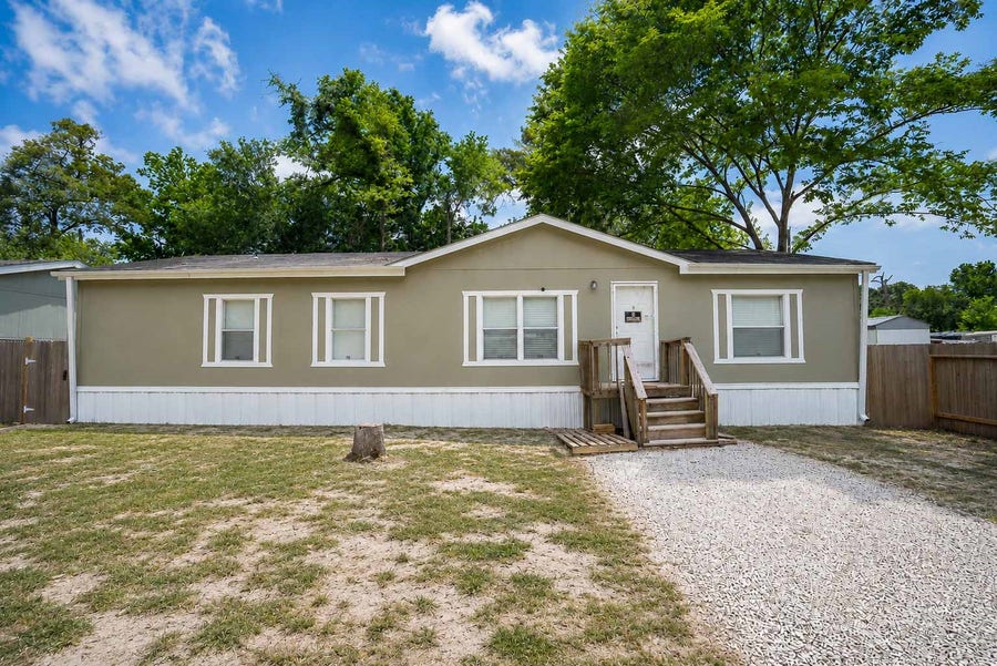 Property photo for 20511 N Sabine Drive, New Caney, TX