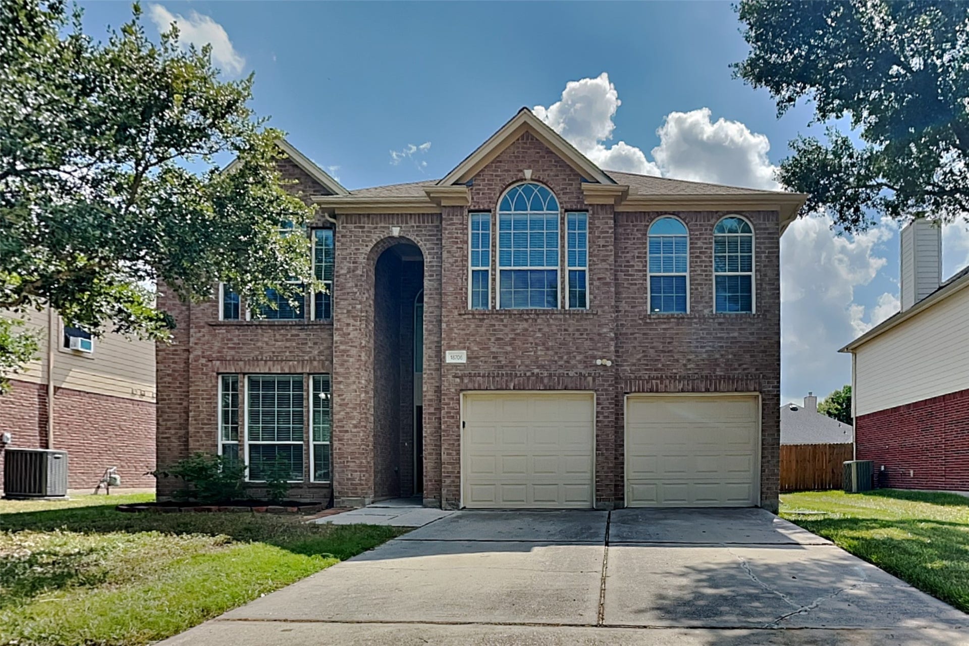 18706 Woodglen Shadows Drive, Humble, TX 77346 18706 Woodglen Shadows Drive, Humble, TX 77346