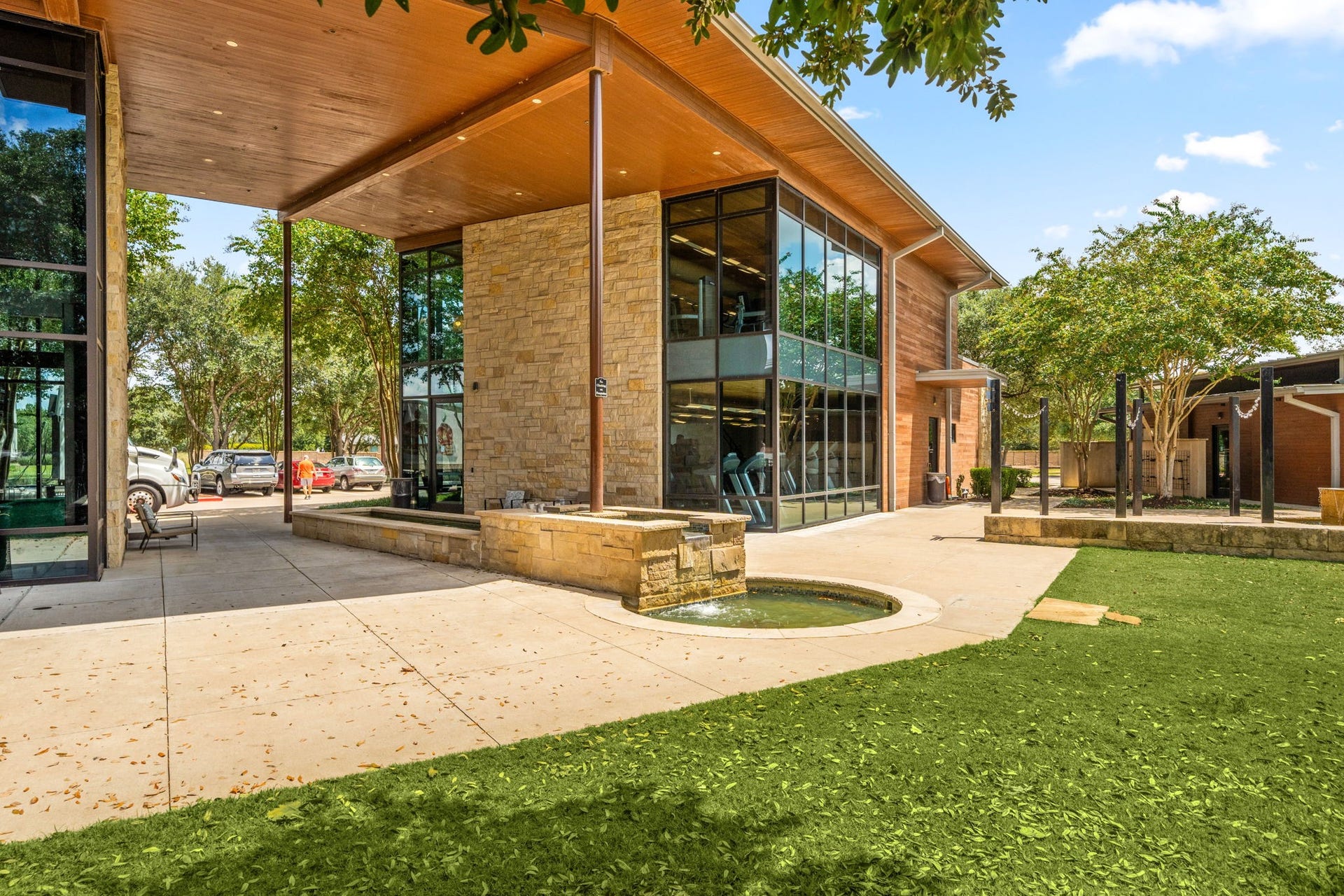 6922 Goldstrum Way, Katy, TX 77493 Cane Islands Amenity Village features a two-story fitness center, giving residents a dedicated space for health and wellness right within the community. Its distinctive architecture and surrounding gathering spaces are part of the thoughtfully designed amenities that make Cane Island living stand out.