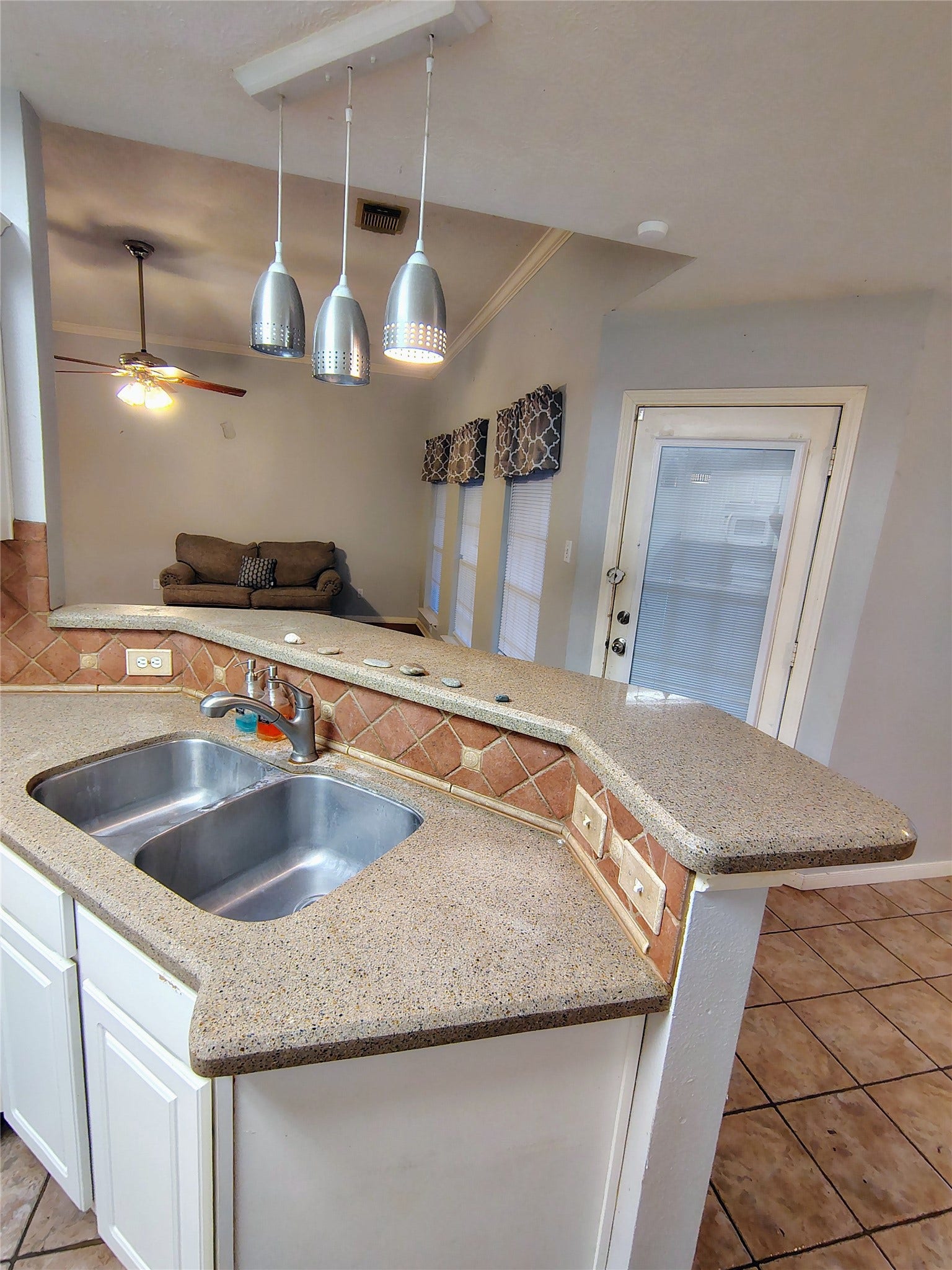 3443 Shore Shadows Drive, Crosby, TX 77532 3443 Shore Shadows Drive, Crosby, TX 77532