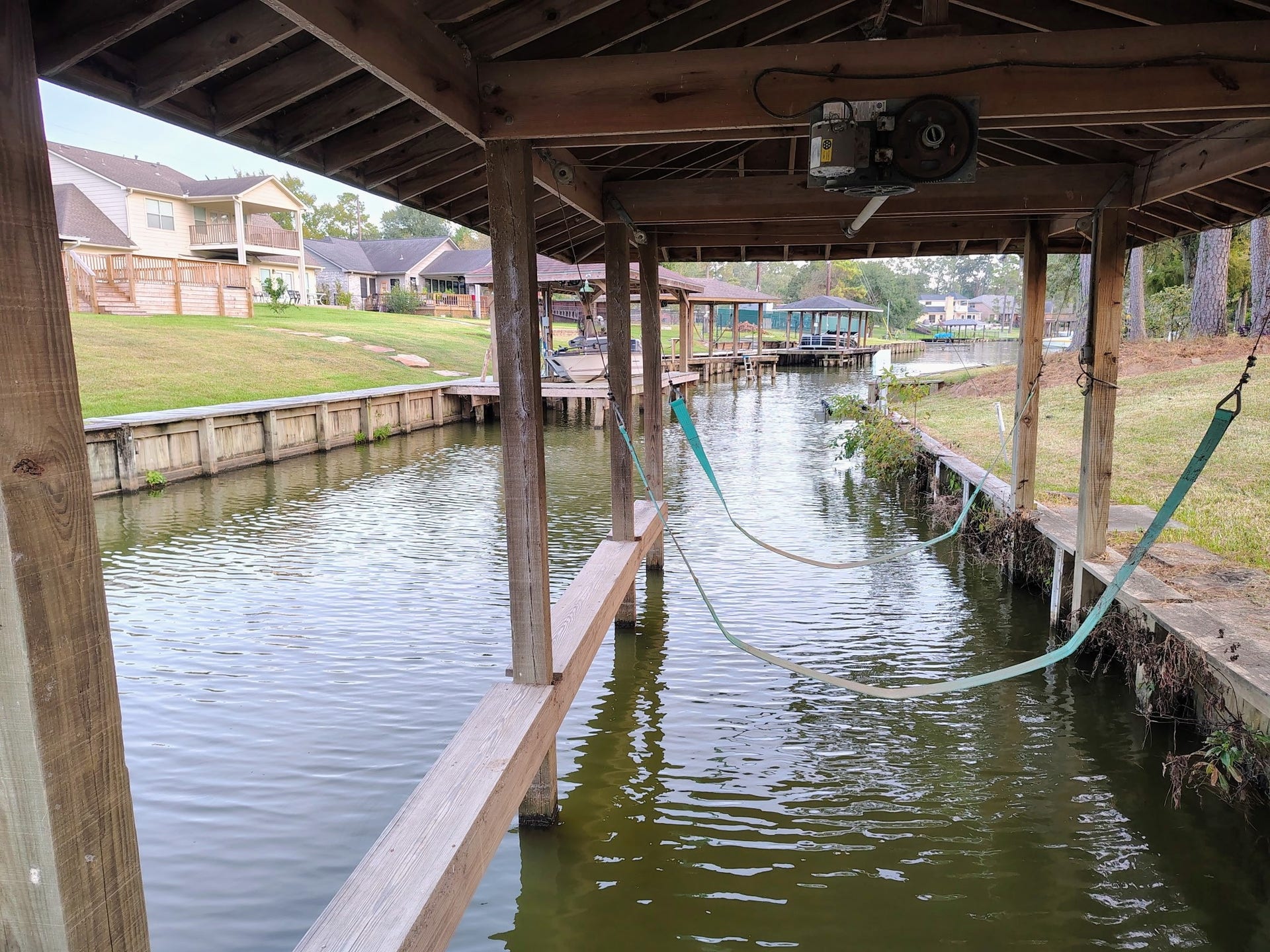 3443 Shore Shadows Drive, Crosby, TX 77532 Boat lift in the canal