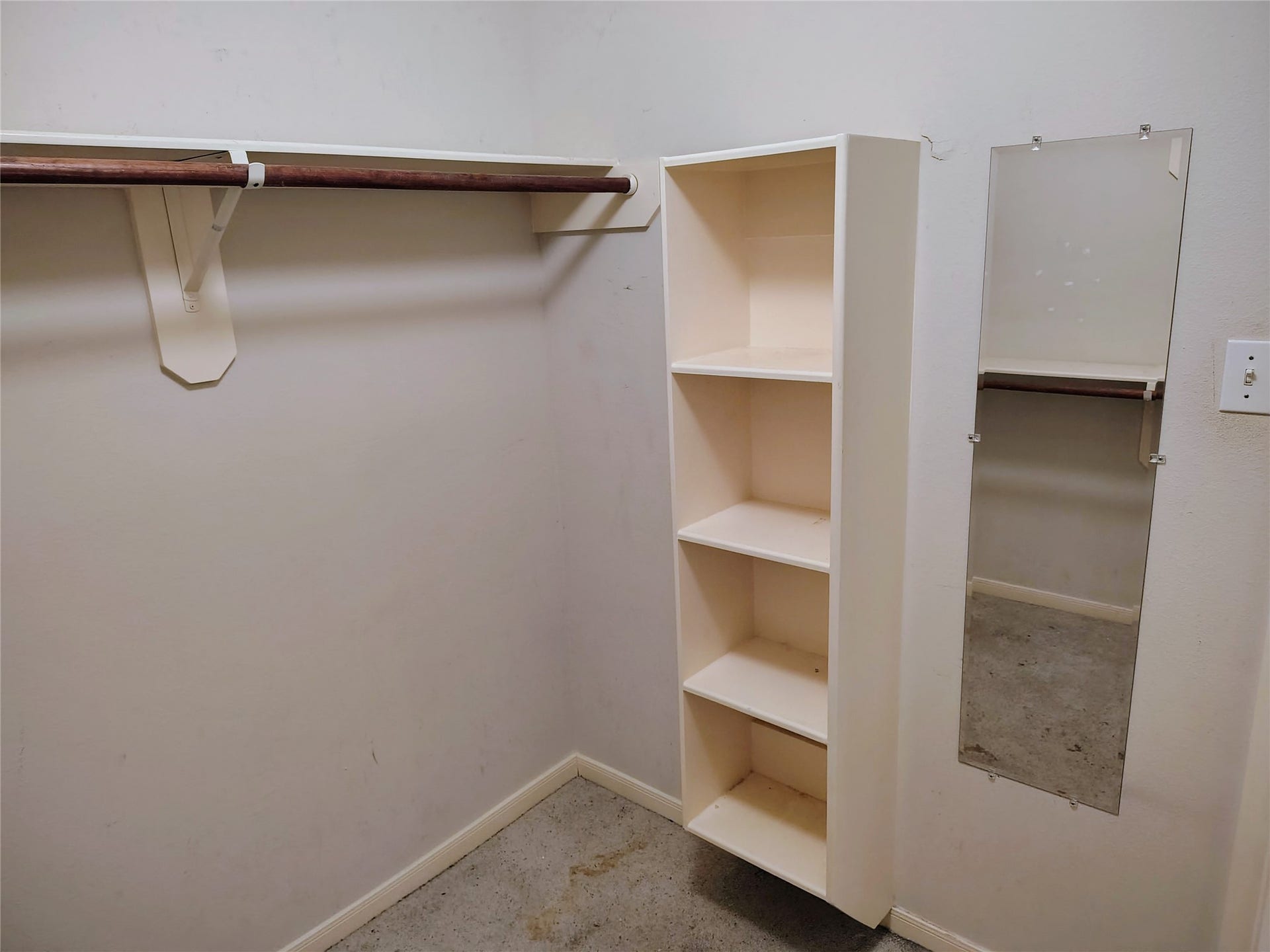 3443 Shore Shadows Drive, Crosby, TX 77532 Master Walk-in closets with built-ins
