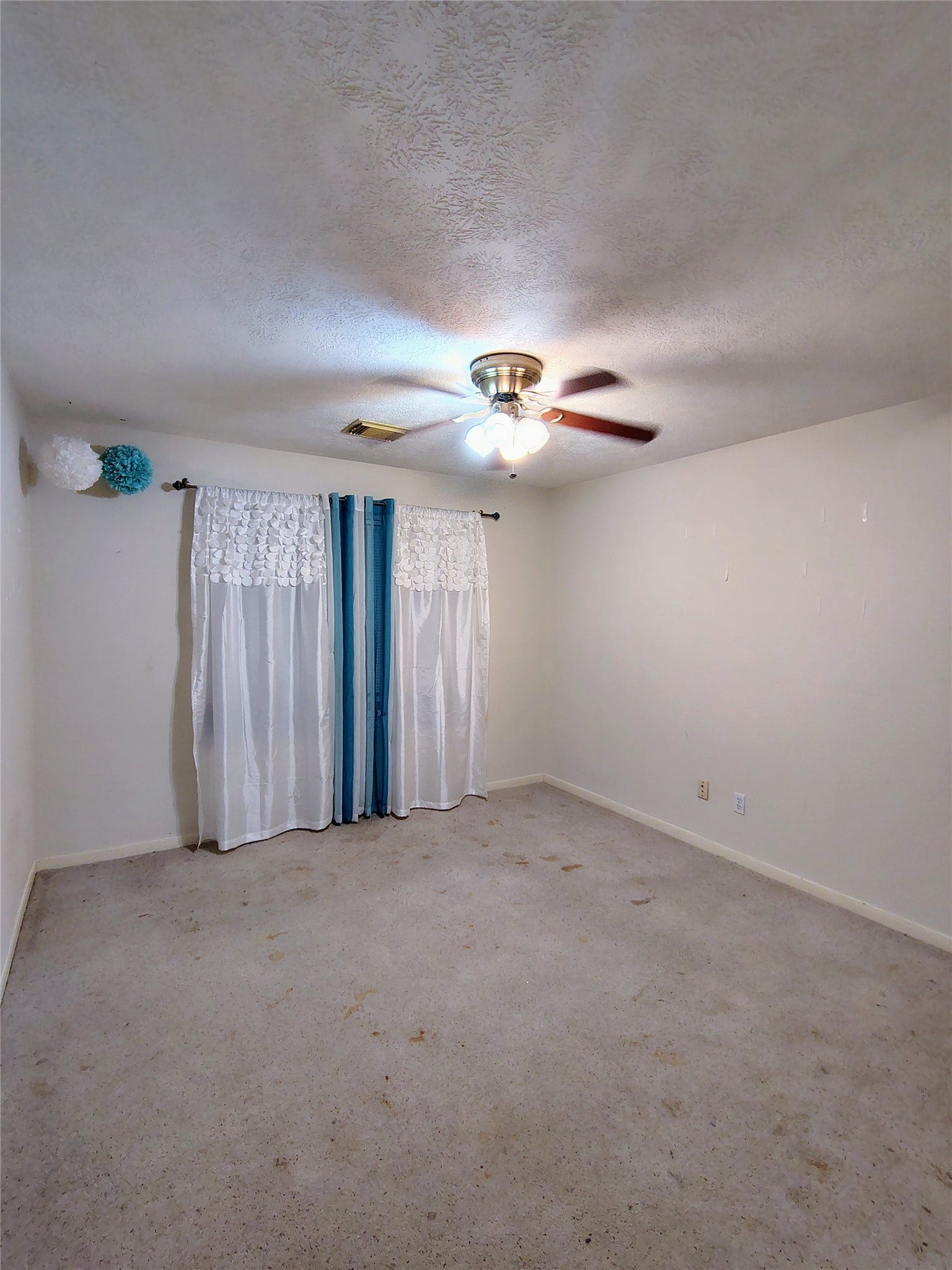 3443 Shore Shadows Drive, Crosby, TX 77532 Bedroom
