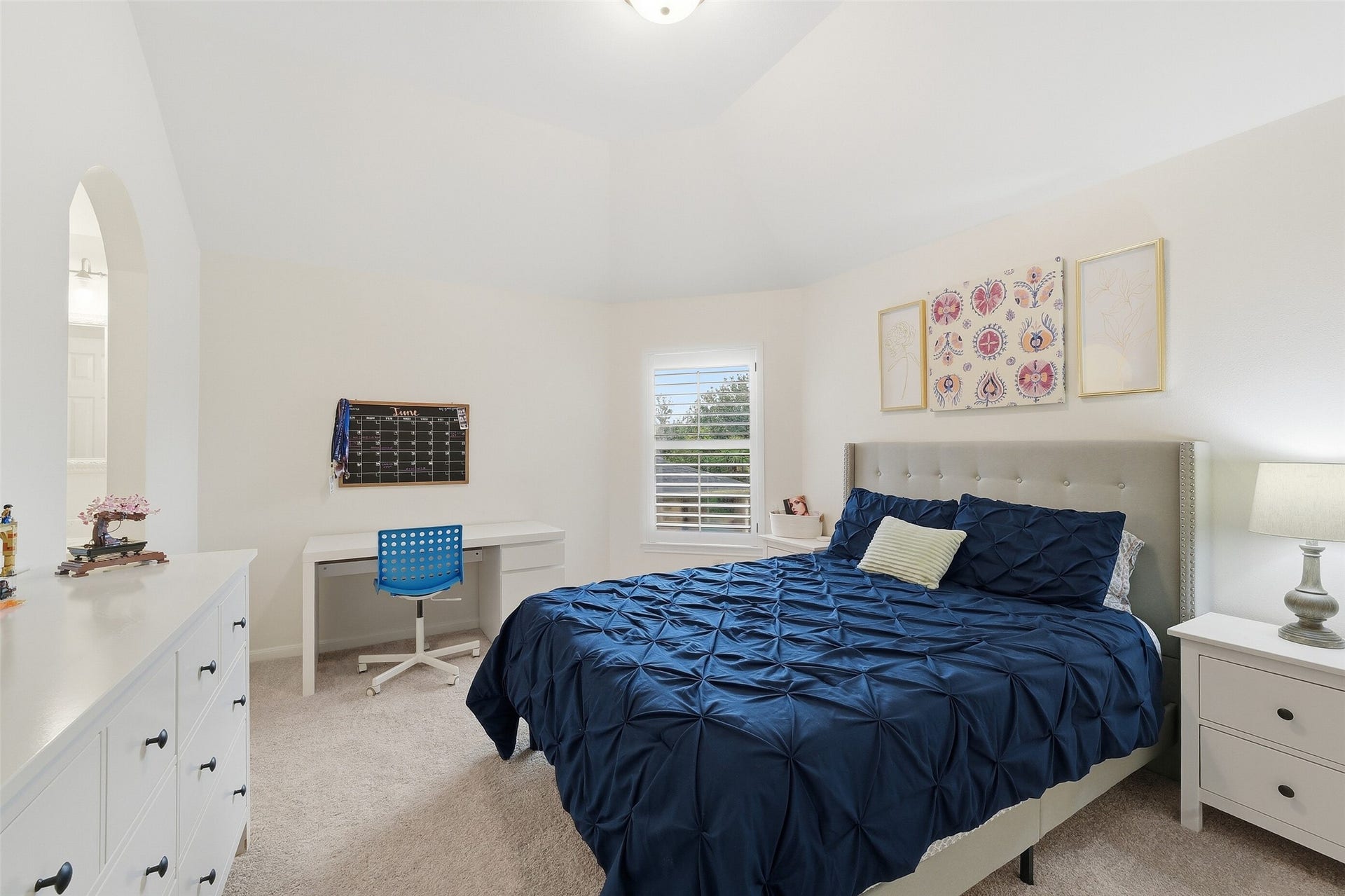 2815 Golden Larch Drive, Katy, TX 77494 A view of the second bedroom connected to the Jack and Jill bathroom.