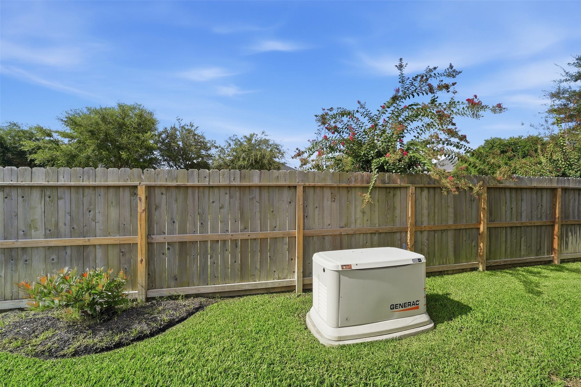 2815 Golden Larch Drive, Katy, TX 77494 Generac Generator