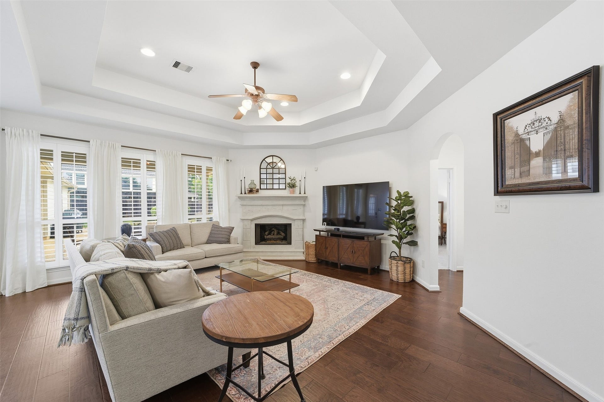 2815 Golden Larch Drive, Katy, TX 77494 Gorgeous wood flooring throughout the common areas give this a home a very warm feel.