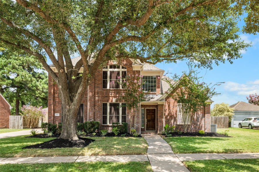 Property photo for 3210 Piney Forest Drive, Houston, TX