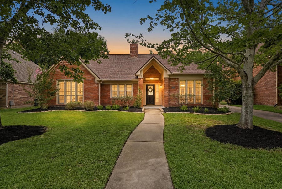 Property photo for 15718 Echo Lodge Drive, Houston, TX