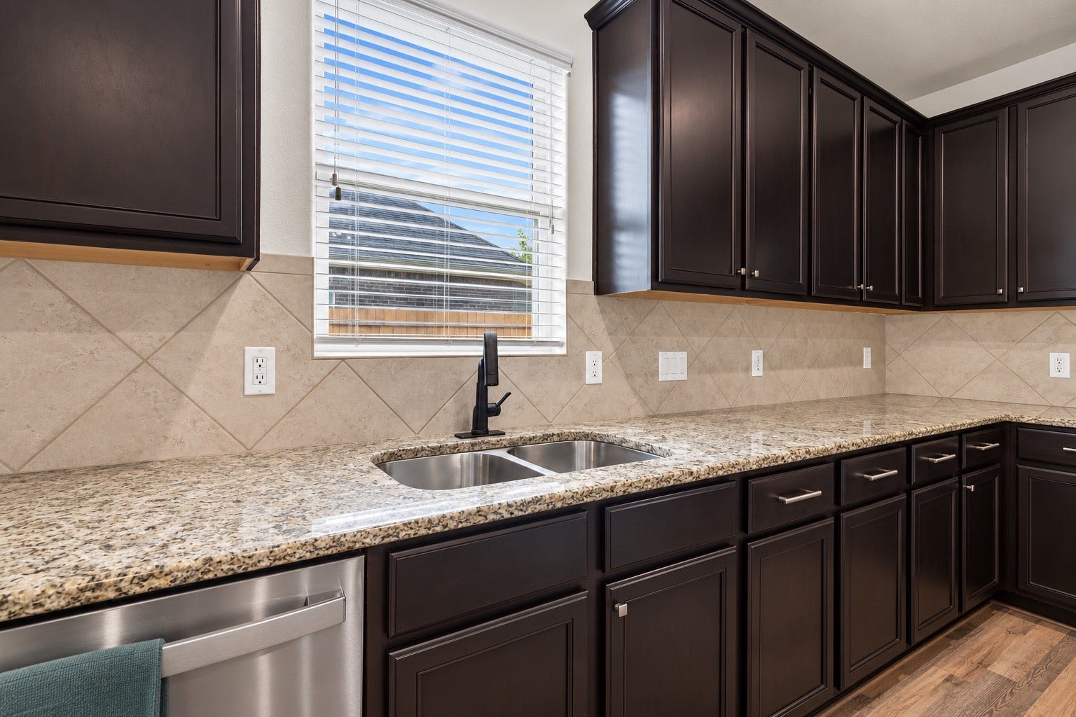 7623 Daisy Port Lane, Conroe, TX 77304 7623 Daisy Port Lane, Conroe, TX 77304