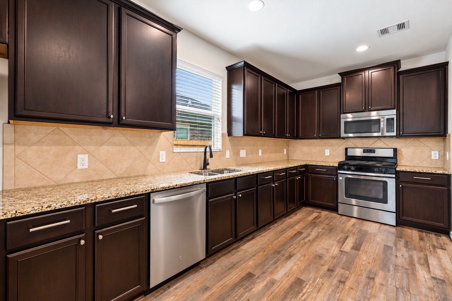 7623 Daisy Port Lane, Conroe, TX 77304 7623 Daisy Port Lane, Conroe, TX 77304