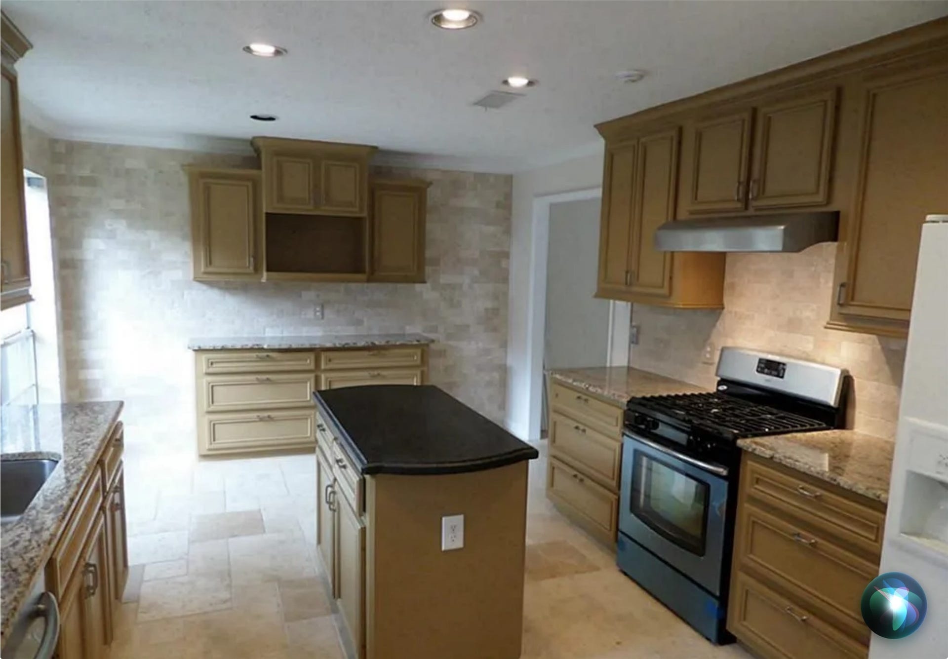 210 N Dreamweaver Circle, The Woodlands, TX 77380 Kitchen