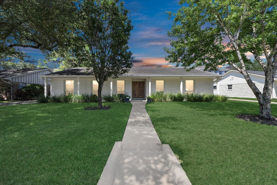 Property photo for 7610 Highmeadow Drive, Houston, TX