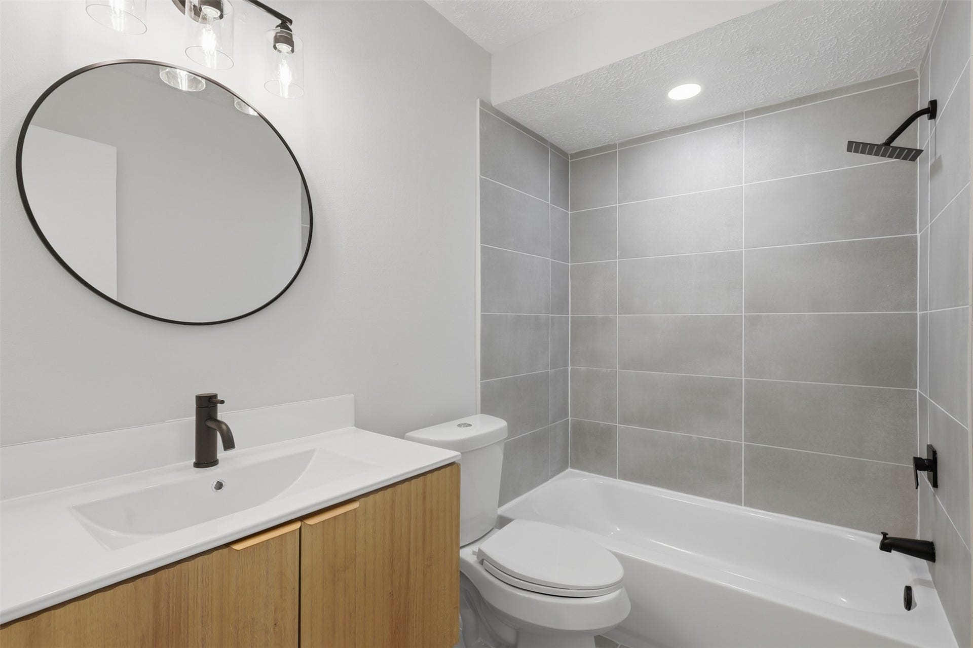 3019 Lotus Lane, Pearland, TX 77584