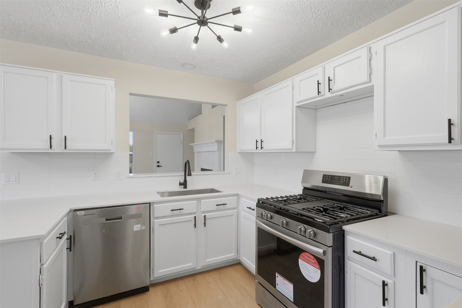 3019 Lotus Lane, Pearland, TX 77584