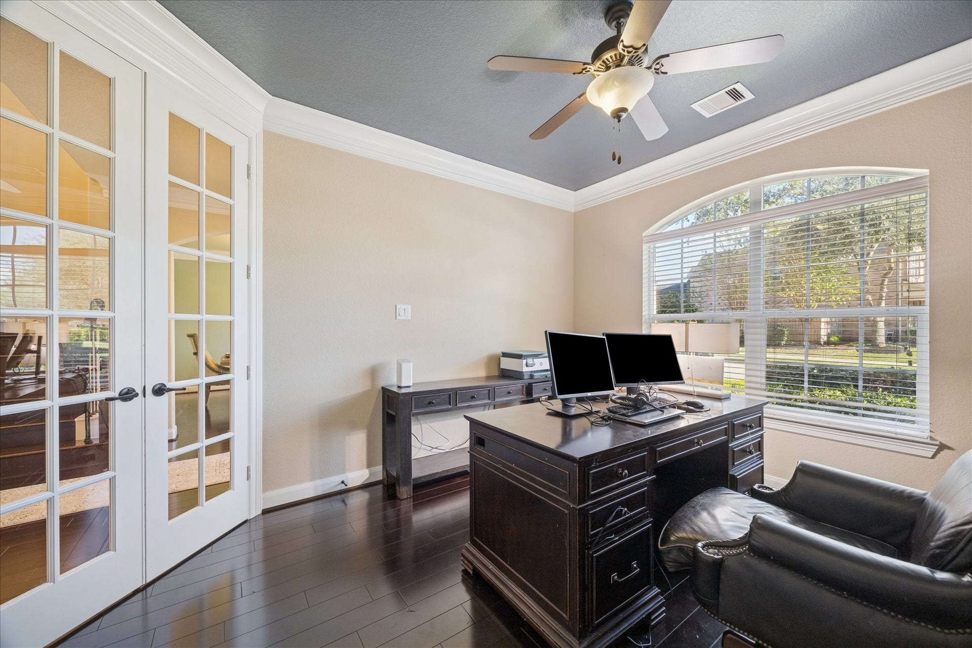 410 Mcallister Avenue, Sugar Land, TX 77479