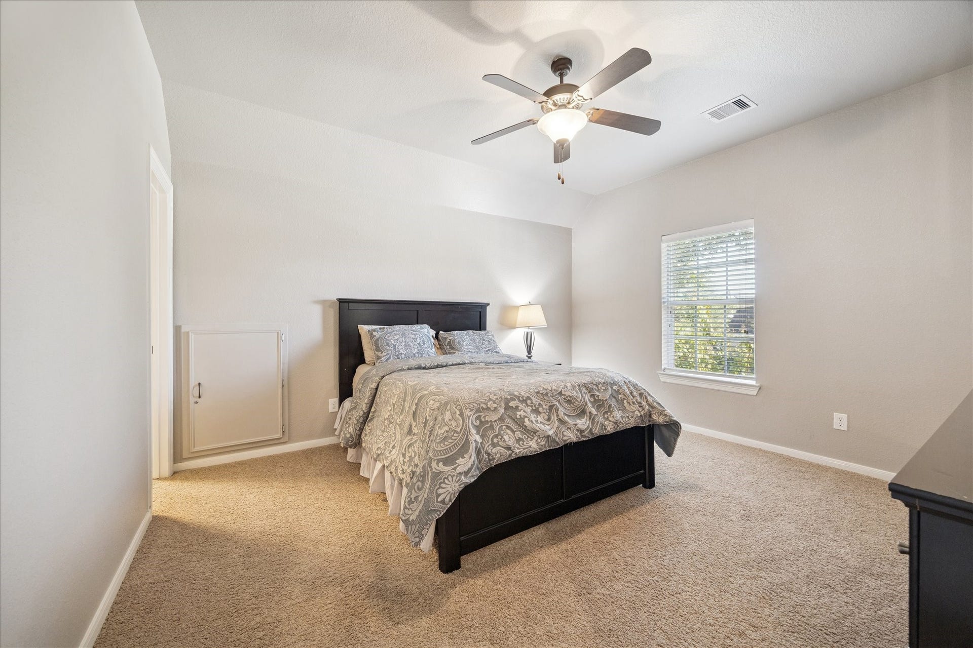 410 Mcallister Avenue, Sugar Land, TX 77479