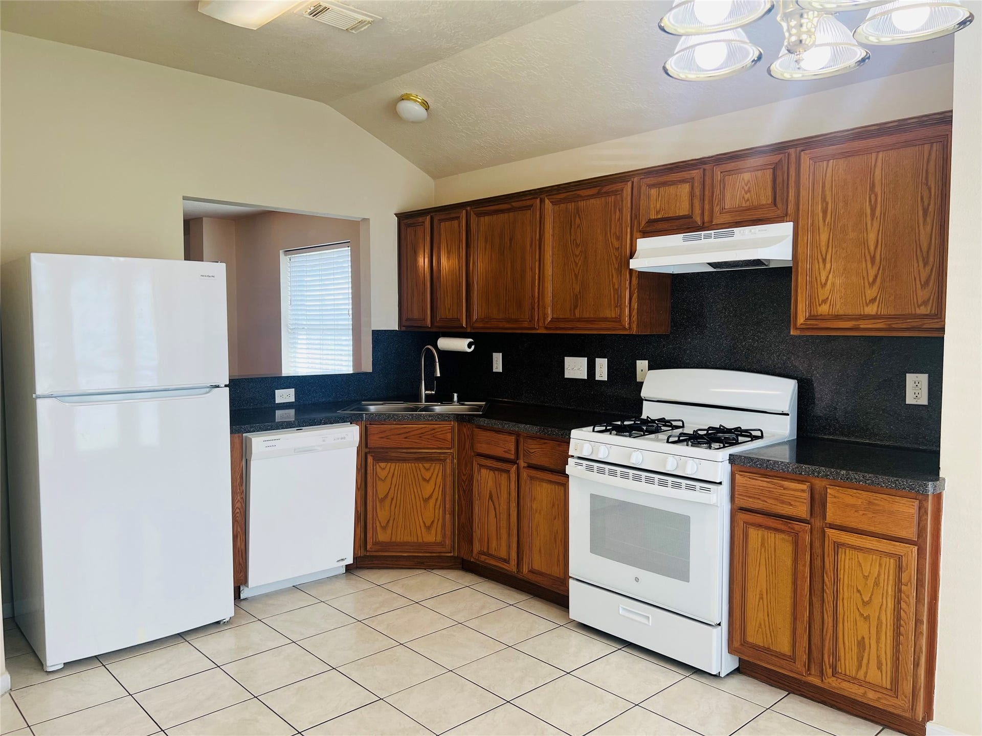 11007 Indus Street, Houston, TX 77089 11007 Indus Street, Houston, TX 77089