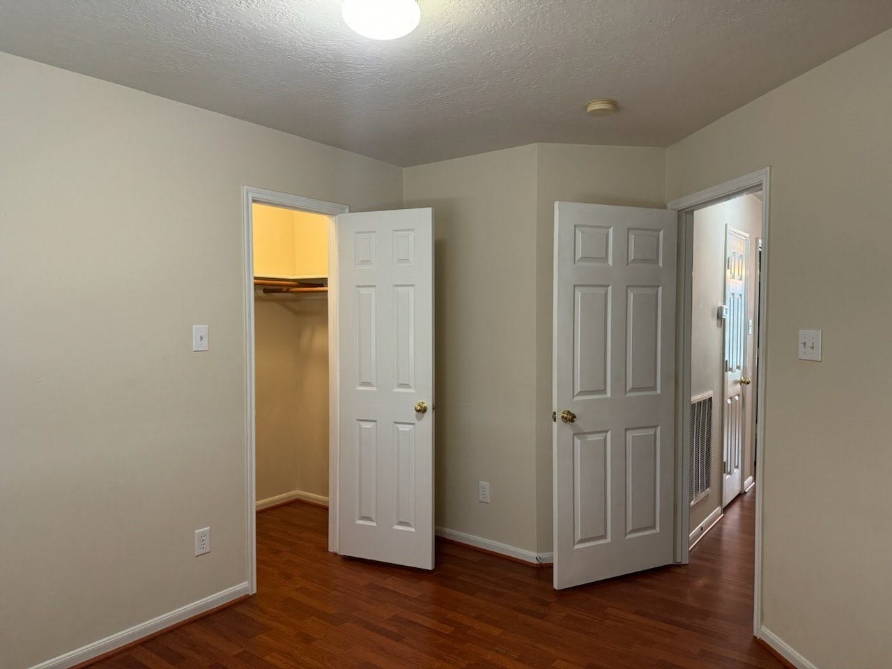 11007 Indus Street, Houston, TX 77089 11007 Indus Street, Houston, TX 77089
