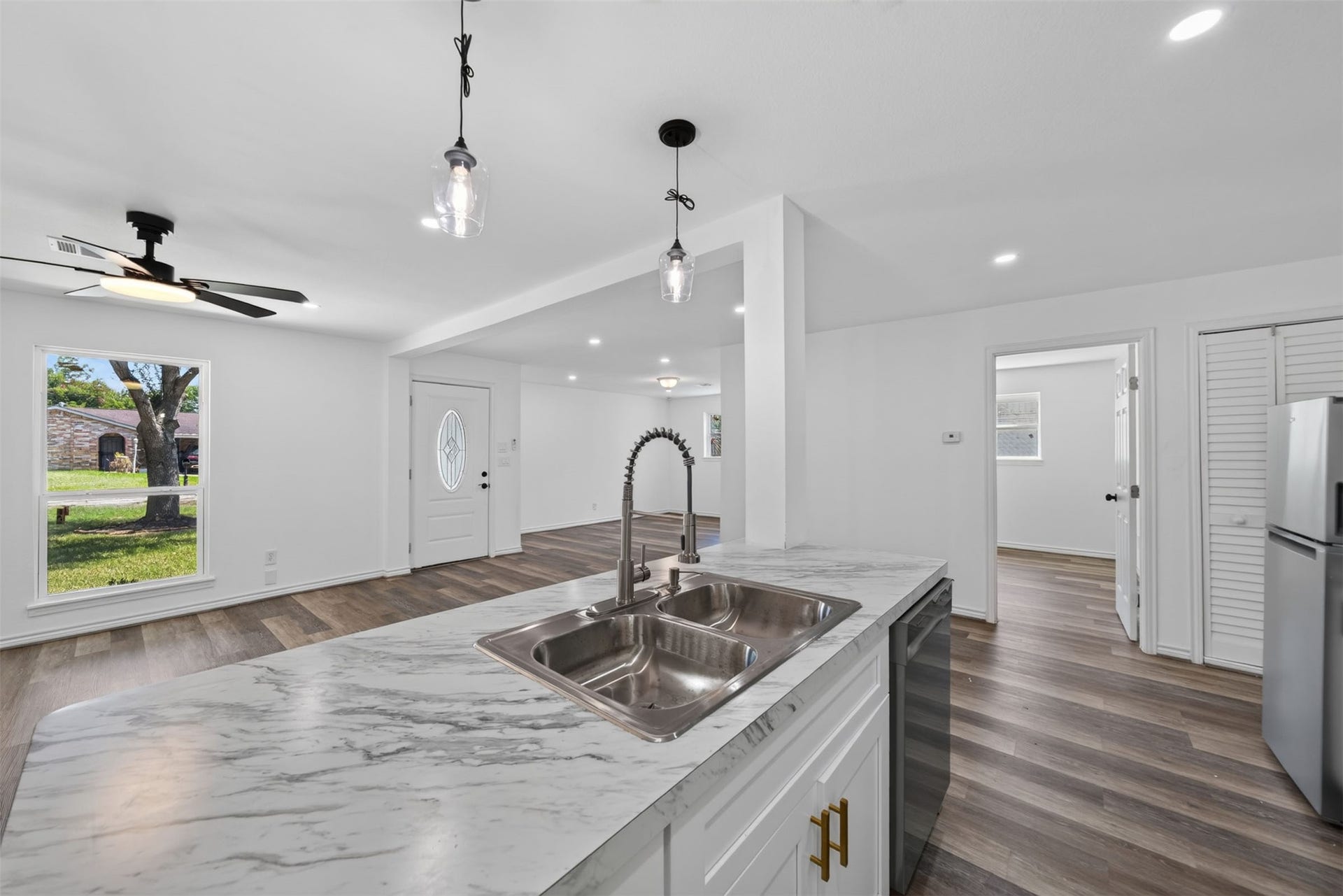 7338 Conley Street, Houston, TX 77021 7338 Conley Street, Houston, TX 77021