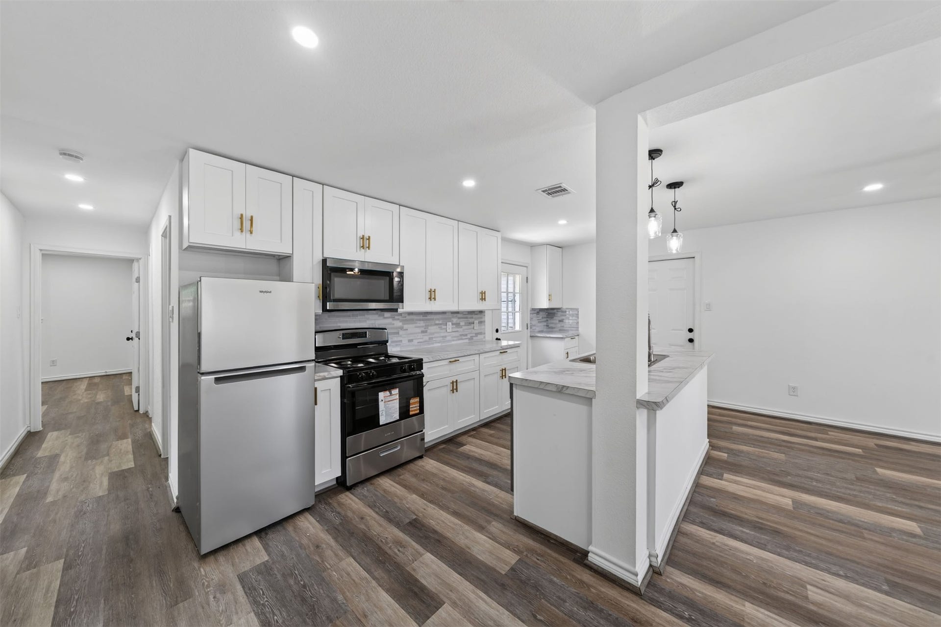 7338 Conley Street, Houston, TX 77021 7338 Conley Street, Houston, TX 77021