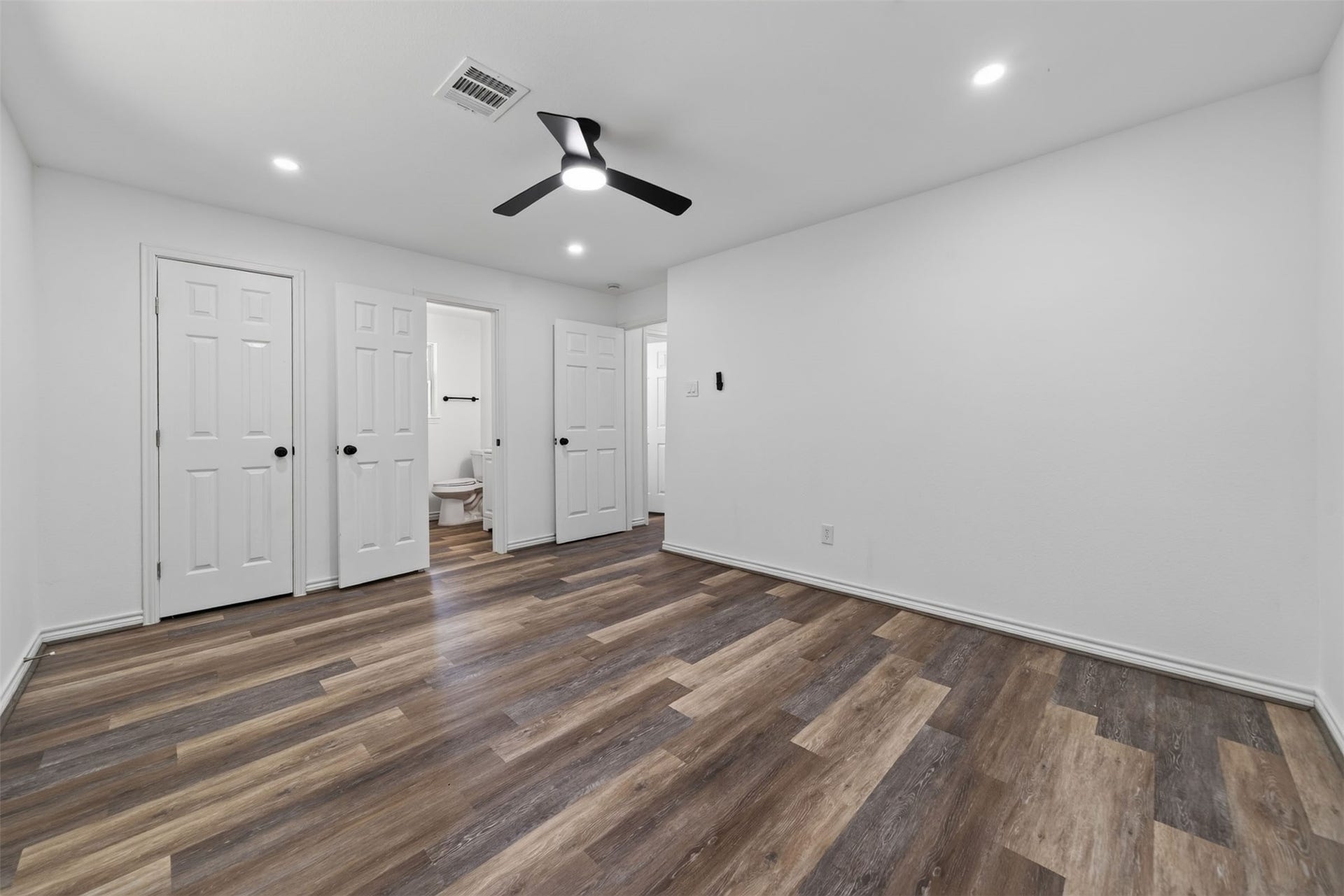7338 Conley Street, Houston, TX 77021 7338 Conley Street, Houston, TX 77021