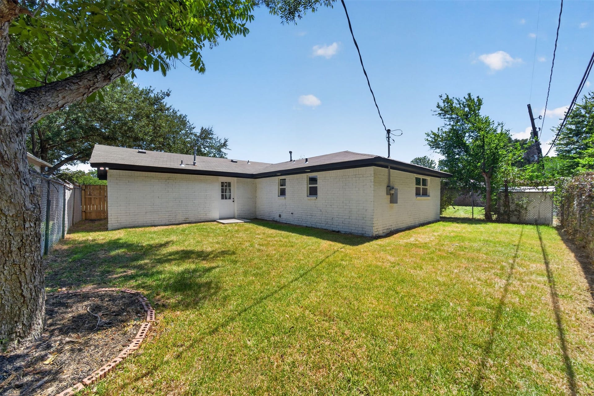7338 Conley Street, Houston, TX 77021 7338 Conley Street, Houston, TX 77021