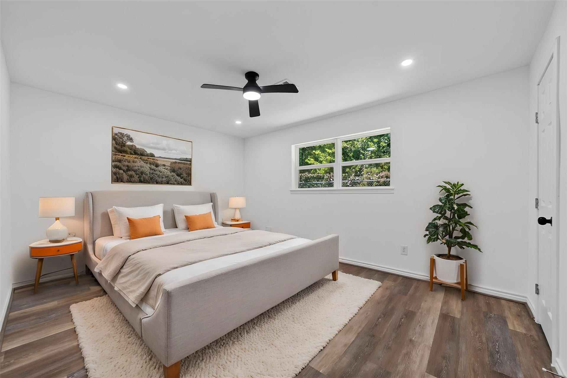 7338 Conley Street, Houston, TX 77021 VIRTUALLY STAGED
