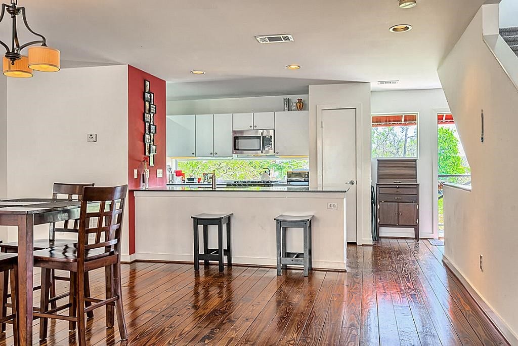 2605 Calumet Street, #22, Houston, TX 77004 2605 Calumet Street, #22, Houston, TX 77004