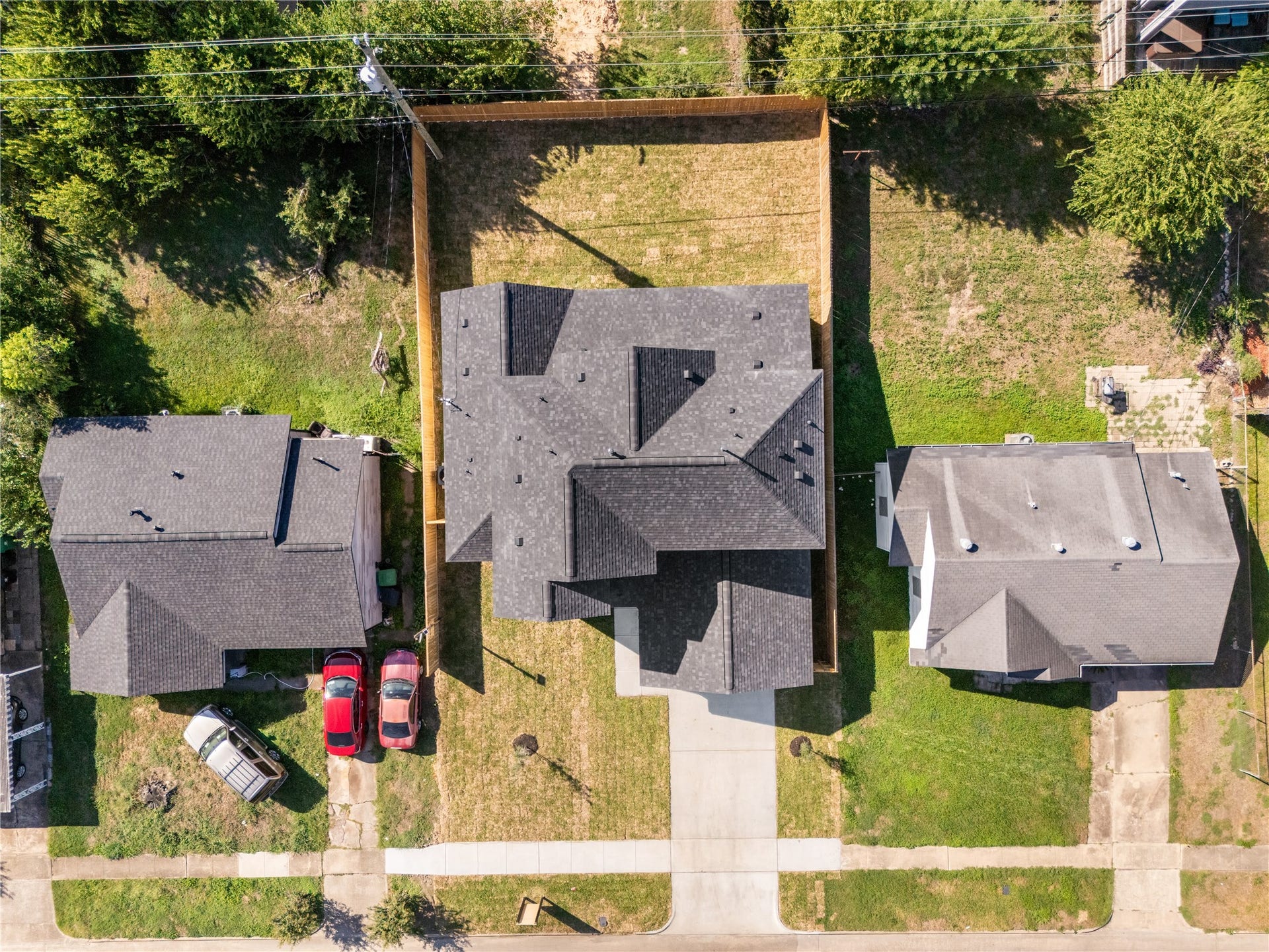 6714 Tierwester Street, Houston, TX 77021 The overhead view showcases the home's footprint, private backyard, and generous separation between the residence and rear property line.