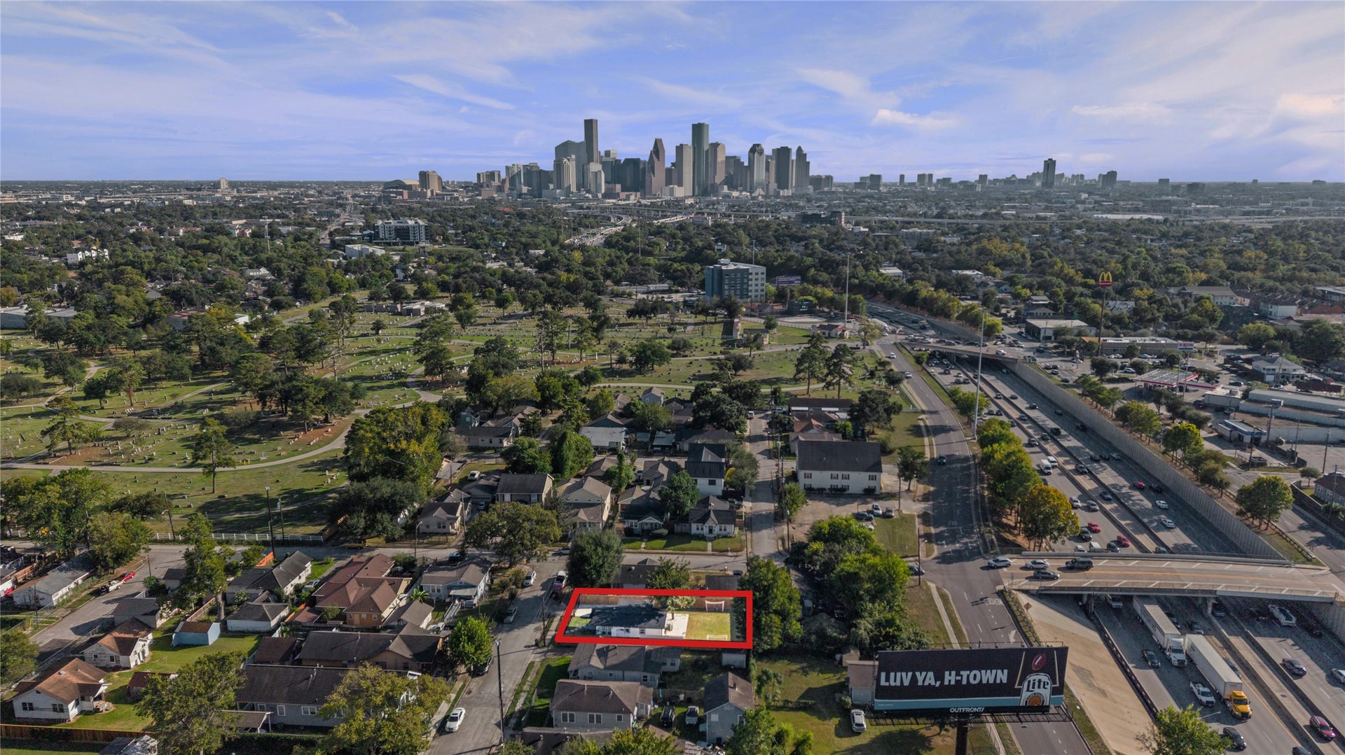 3905 Cotswold Street, Houston, TX 77009 3905 Cotswold Street, Houston, TX 77009