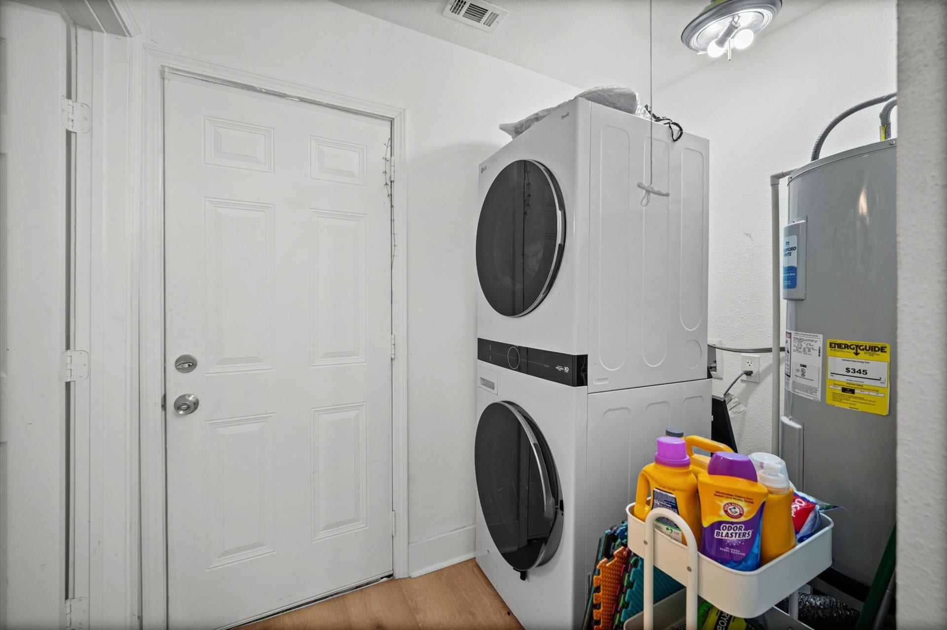3905 Cotswold Street, Houston, TX 77009 3905 Cotswold Street, Houston, TX 77009